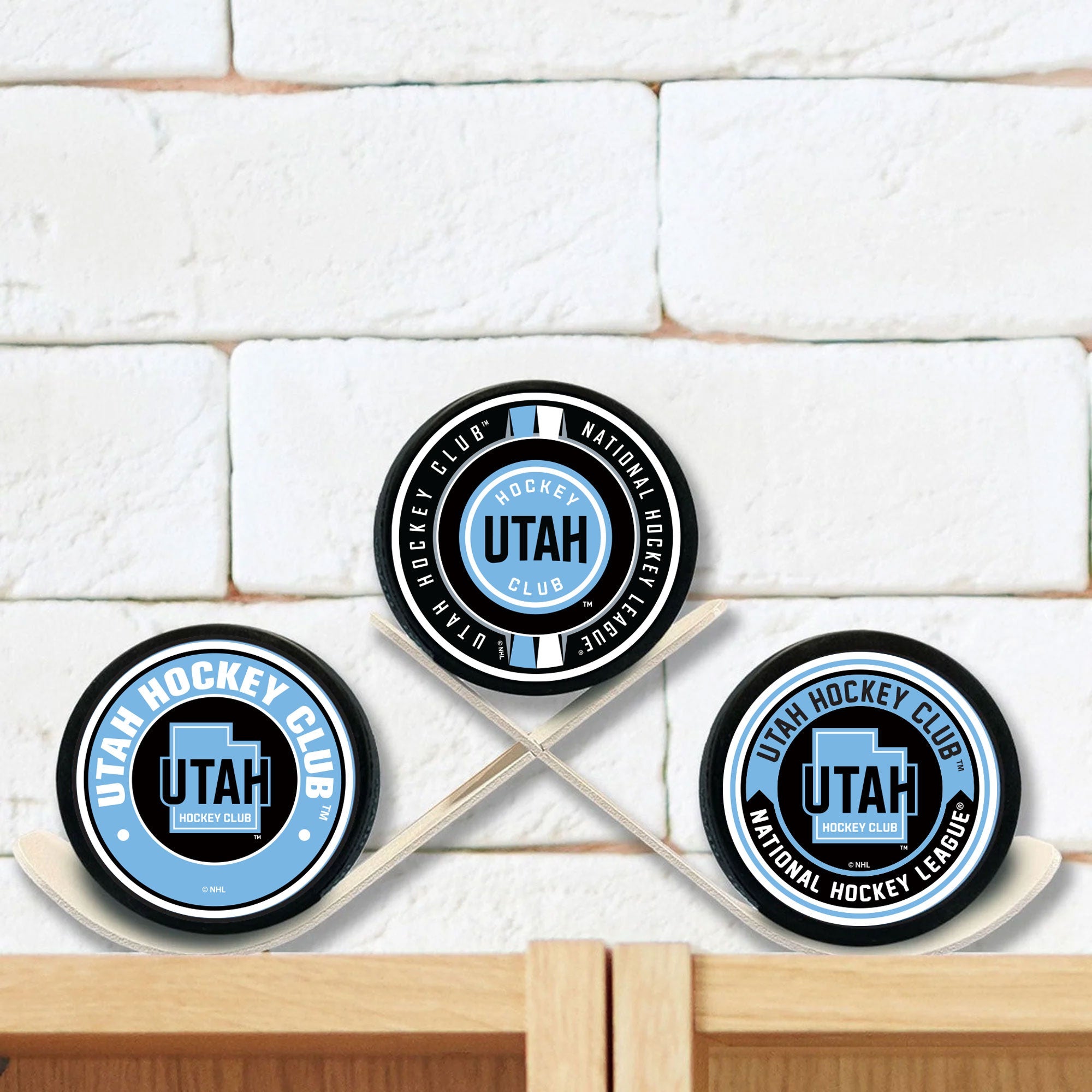 Utah Hockey Club Puck Set with Metal Stand (4-Piece)